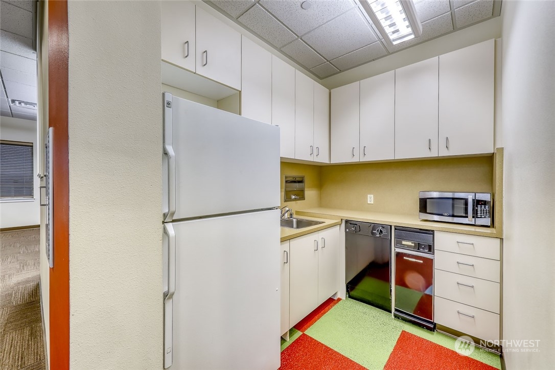 19660 10th Avenue NE, Poulsbo, WA 98370 - Photo 10