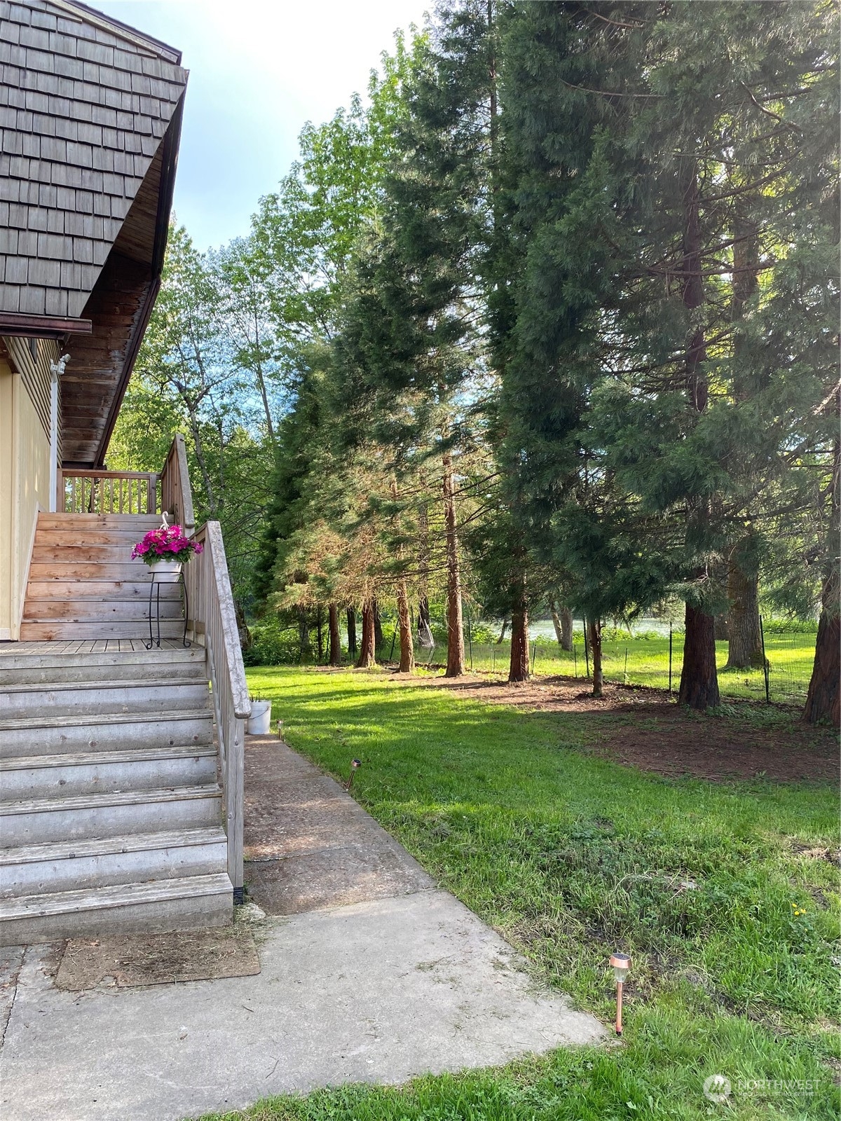 604 Stevens Avenue , Sultan, WA 98294 - Photo 2