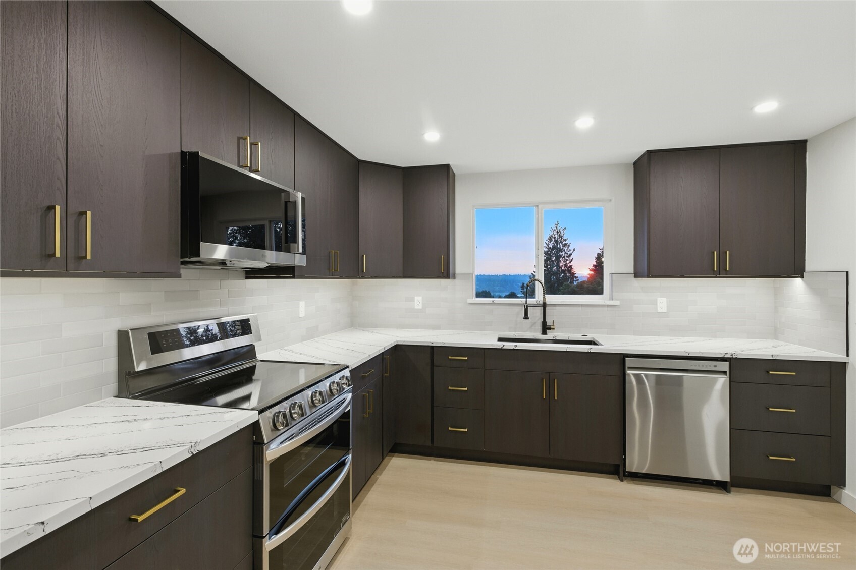 5150 S Creston Street , Seattle, WA 98178 - Photo 9