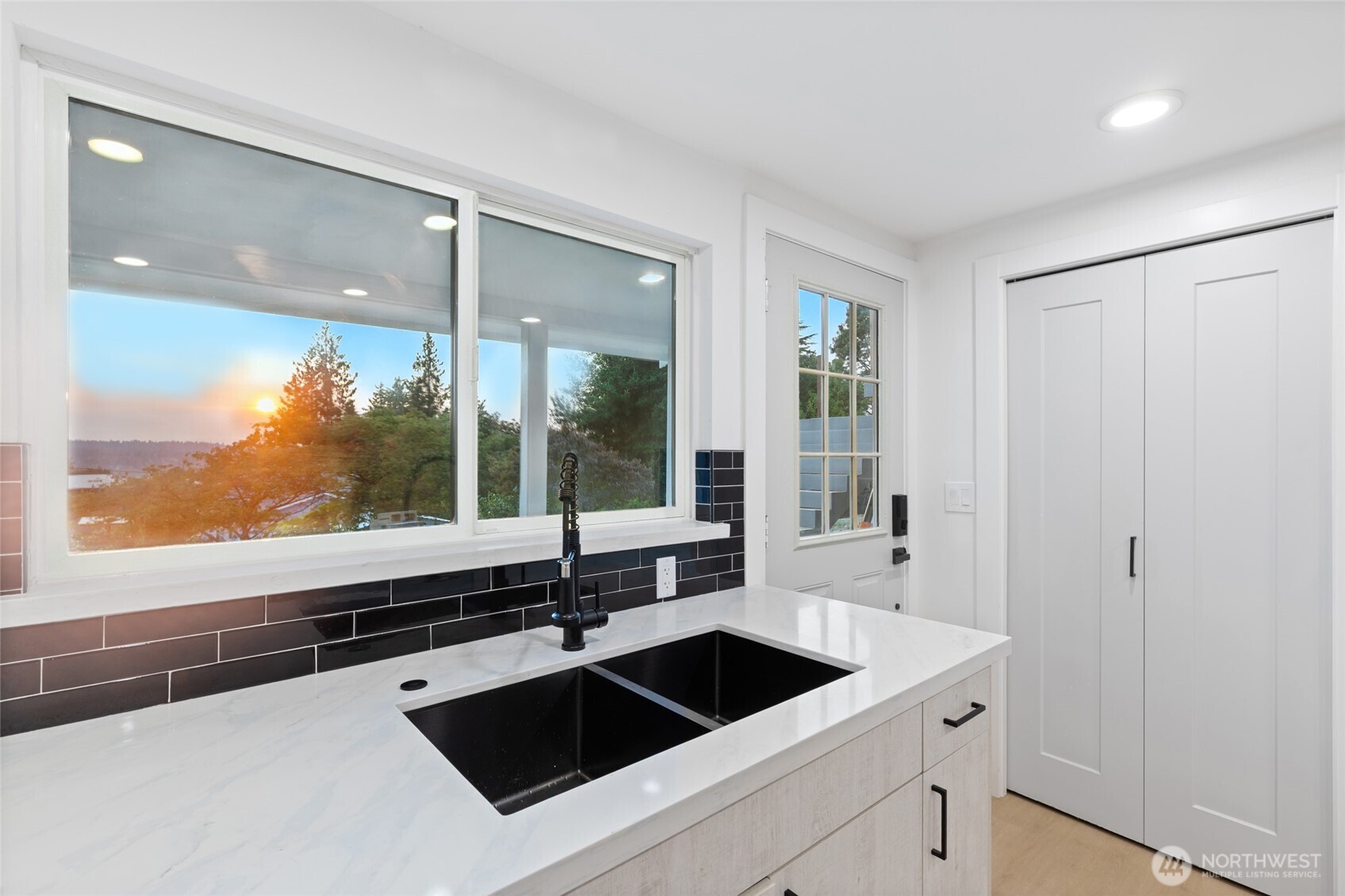 5150 S Creston Street , Seattle, WA 98178 - Photo 24