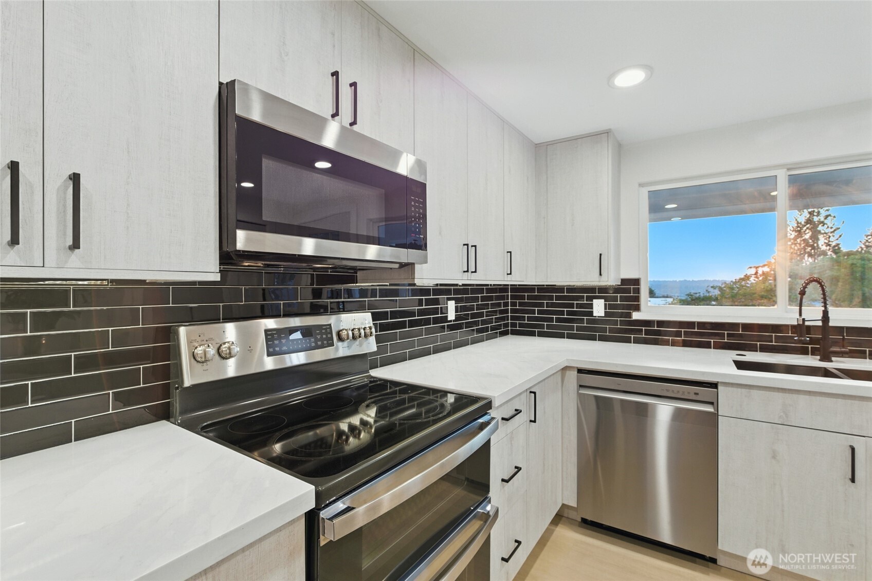 5150 S Creston Street , Seattle, WA 98178 - Photo 22