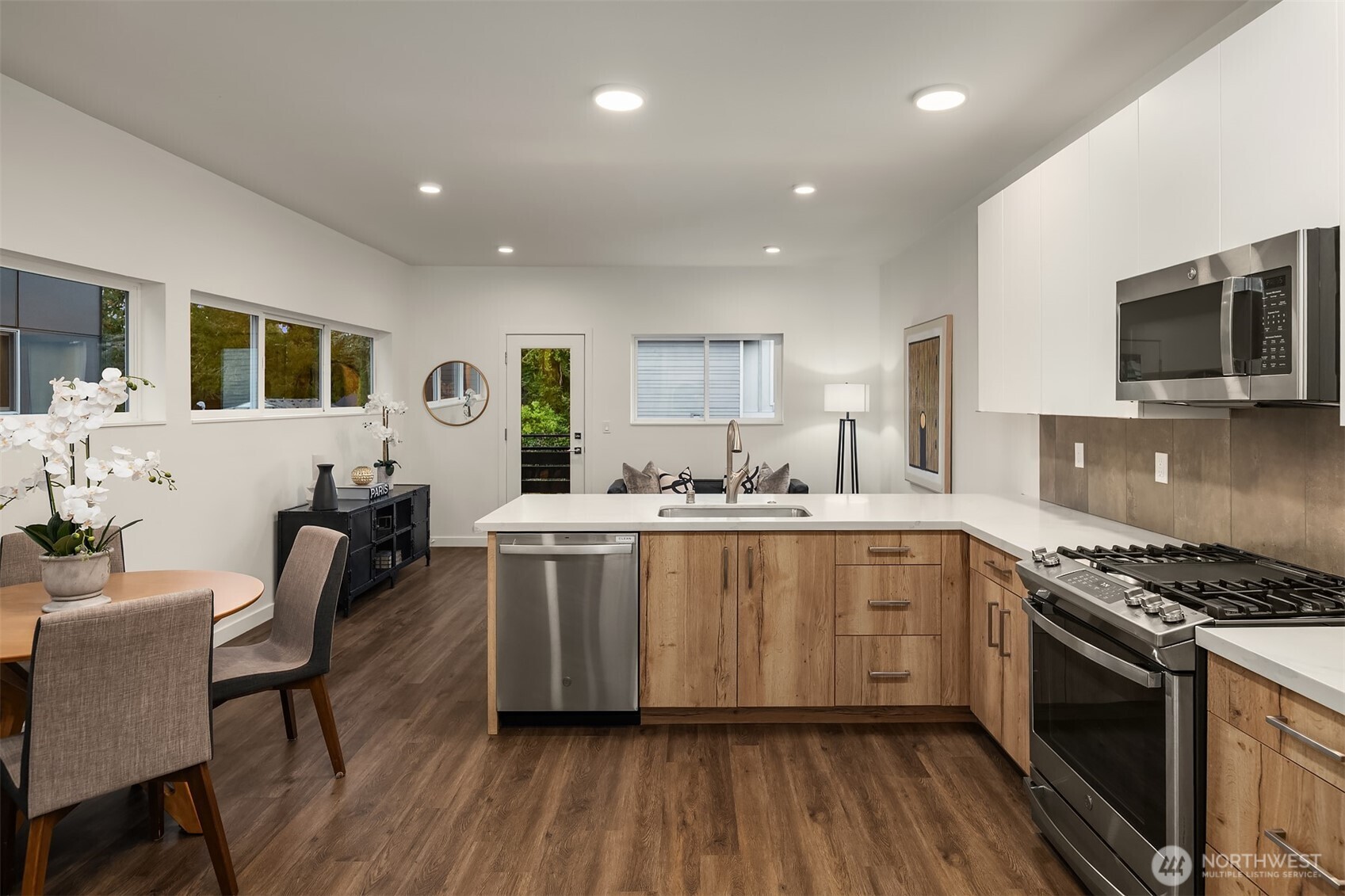 12038 33rd Avenue NE, Seattle, WA 98125 - Photo 6