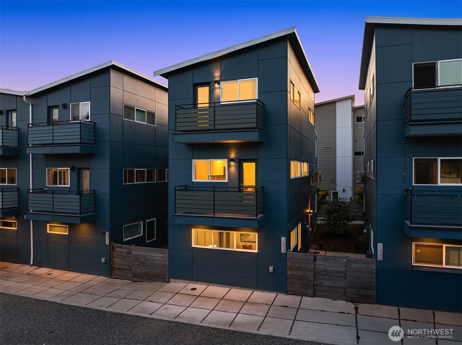 12038 33rd Avenue NE, Seattle, WA 98125 - Photo 22