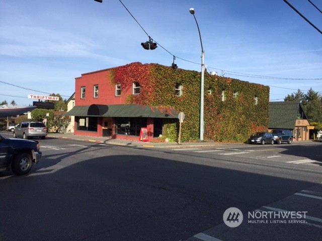 17530 Vashon Highway SW, Vashon, WA 98070 - Photo 1