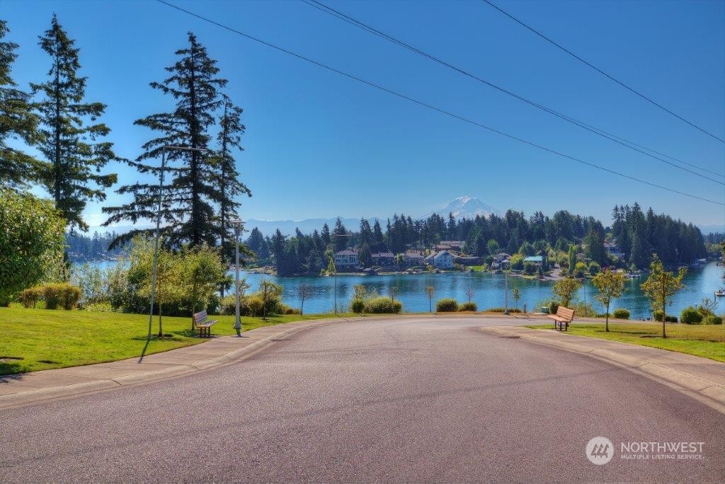 1827 176th Avenue E, Lake Tapps, WA 98391 - Photo 2