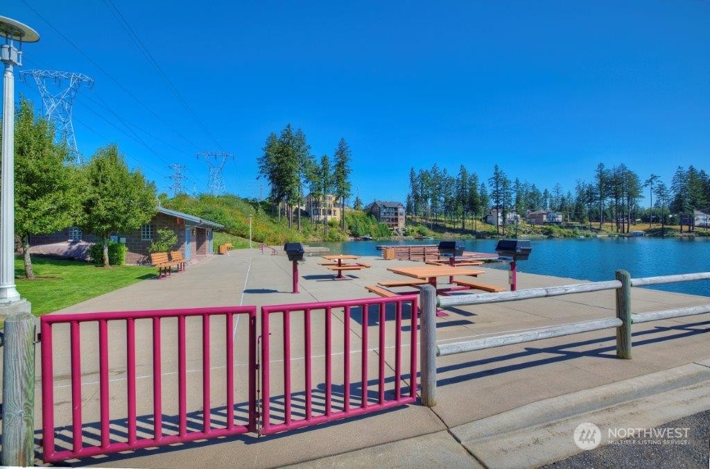 17612 16th Street Ct E, Lake Tapps, WA 98391 - Photo 4