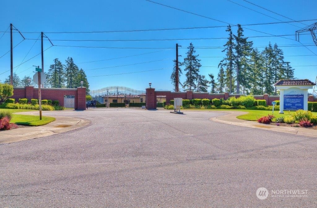 17608 16th Street Ct E, Lake Tapps, WA 98391 - Photo 2